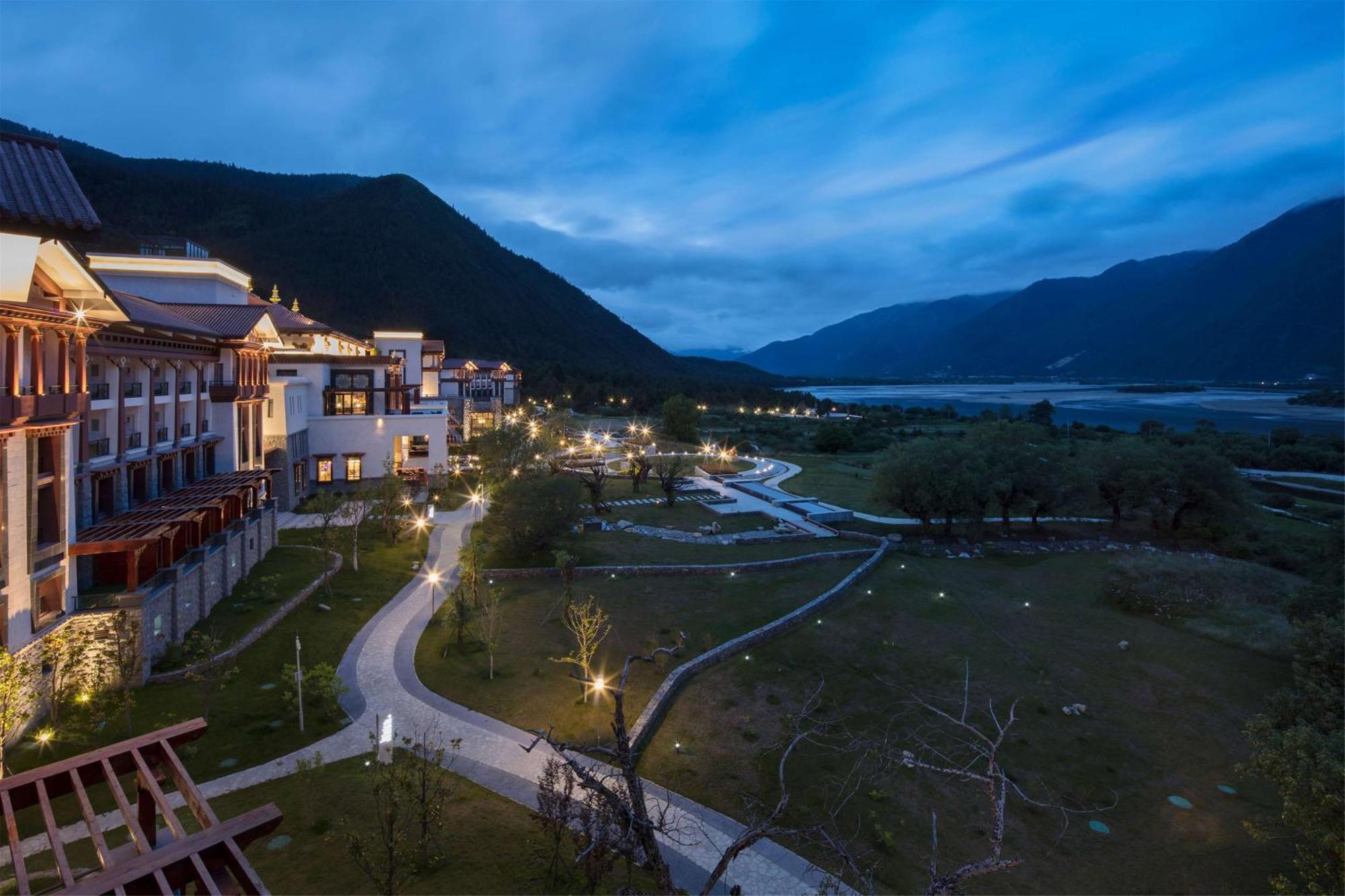 Hilton Linzhi Resort Nyingchi Exterior foto